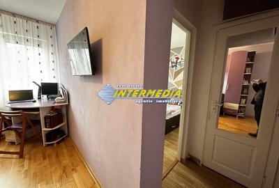 Apartament cu 2 camere semidecomandat, mobilat în Cetate - 4