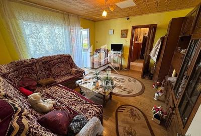 Apartament cu 3 camere semidecomandat în Govândari
