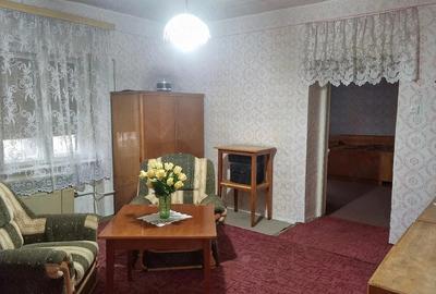 Casă cu 3 camere cu Teren 1800 Mp în Variașu Mare
