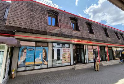 Spațiu comercial, de 190 mp, în Central - 18