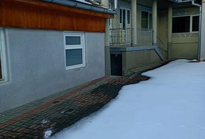 Casă cu 4 camere în Central - 3
