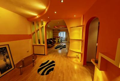 Apartament cu 3 camere decomandat, mobilat în Central