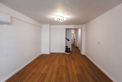 Apartament cu 3 camere decomandat în Primăverii - 1