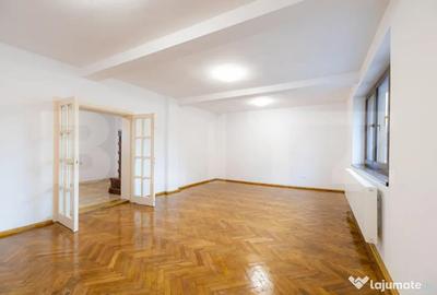 Spațiu comercial, de 62 mp, în Central - 1