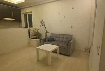 Apartament cu 2 camere semidecomandat în Cișmigiu