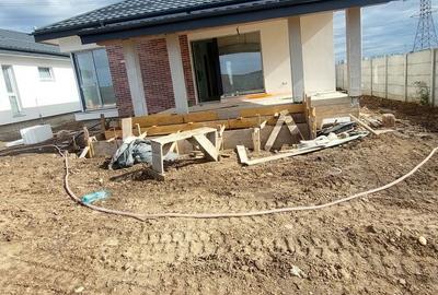 Casă cu 4 camere cu Teren 450 Mp în Domnești