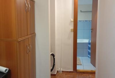 Apartament cu 2 camere decomandat în Iancului