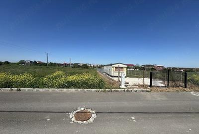 Teren de 950 mp, în Central