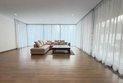 Apartament cu 4 camere semidecomandat, mobilat în Primăverii - 1