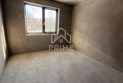 Casă cu 4 camere cu Teren 315 Mp în Cetate