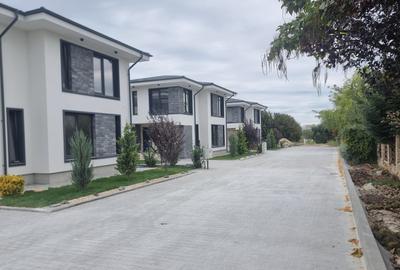 Casă individuală cu 5 camere cu Canalizare în Corbeanca - 1