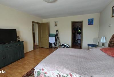 Casă cu 4 camere în Băcia - 14