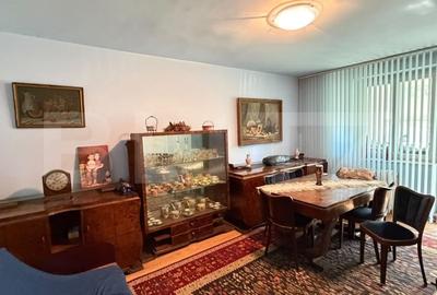 Apartament cu 2 camere decomandat, mobilat în Central