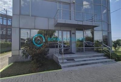 Birou, de 366 mp, în Vest