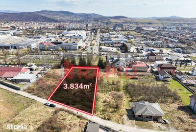 Teren de 3835 mp, în Central