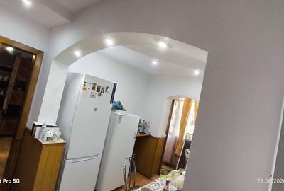 Apartament cu 2 camere decomandat în Exterior Vest
