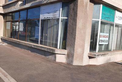 Spațiu comercial, de 340 mp, în Decebal - 2