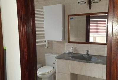 Apartament cu 4 camere, mobilat în Târgu Cucu - 7