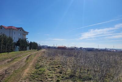 Teren Construcții intravilan de 700 mp, în Vest - 3