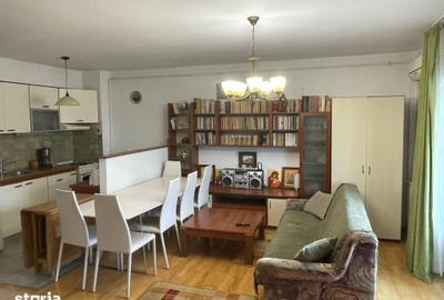 Apartament cu 3 camere decomandat în Bucium