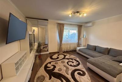 Casă cu 3 camere cu Canalizare în Moara
