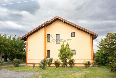 Casă individuală cu 10 camere cu Canalizare în Clinceni - 1