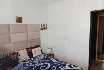 Apartament cu 4 camere semidecomandat în Micro 16 - 2