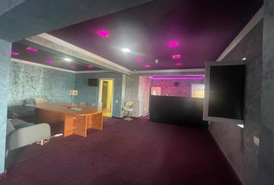 Spațiu comercial, de 96 mp, în Central - 6