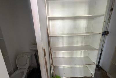Spațiu comercial, de 36 mp, în Central - 4