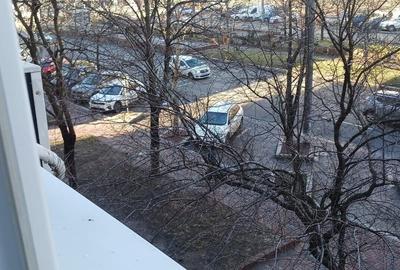 Apartament cu 3 camere decomandat în Costin Georgian