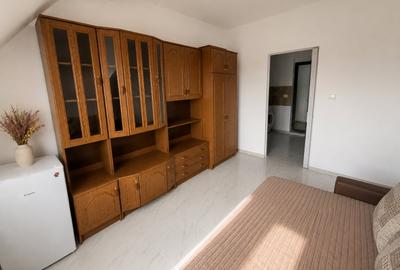 Garsonieră nedecomandată, mobilată în Complex Studențesc