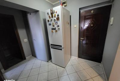 Apartament cu 2 camere decomandat în Micro 18