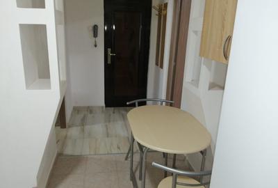 Garsonieră decomandată în Central - 4