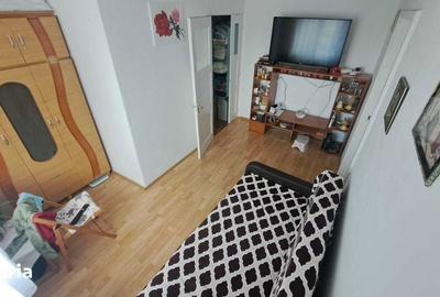 Apartament cu 3 camere semidecomandat în Central - 5