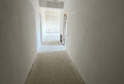 Apartament cu 2 camere decomandat în Popoveni