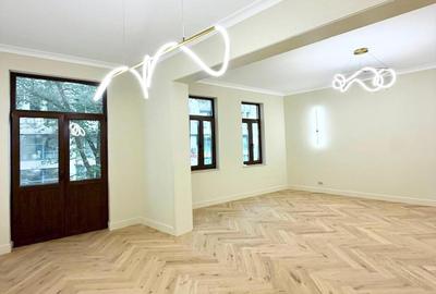 Apartament cu 4 camere în Dacia