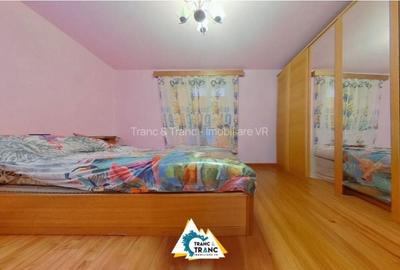 Casă cu 4 camere în Central - 1