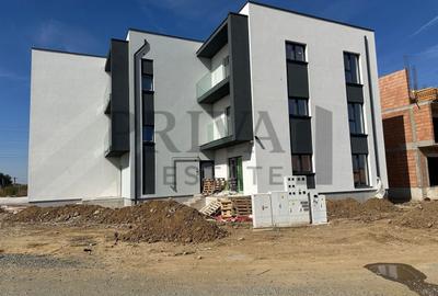 Apartament cu 2 camere semidecomandat în Moșnița Nouă