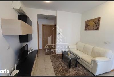 Apartament cu 3 camere semidecomandat în Dumbrăvița