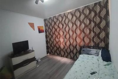 Apartament cu 3 camere decomandat în Caransebeș