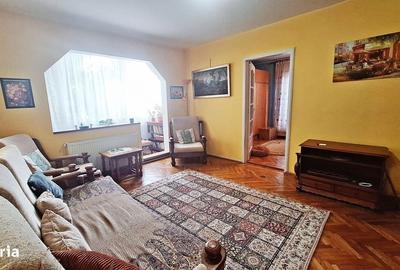 Apartament cu 2 camere nedecomandat în Astra