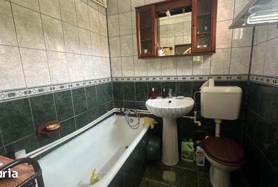 Casă cu 5 camere cu Teren 390 Mp în Chitila