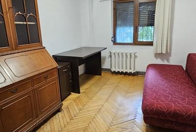 Apartament cu 4 camere decomandat în Tătărași