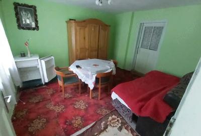 Casă cu Teren 1400 Mp în Coasta - 1
