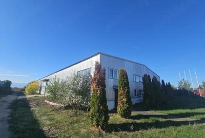 Spațiu comercial, de 4,000 mp, în Central