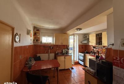 Apartament cu 4 camere în Șagului