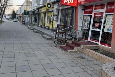 Spațiu comercial, de 10 mp, în Central - 4