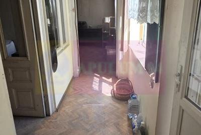 Casă individuală cu 4 camere cu Canalizare în Central - 19
