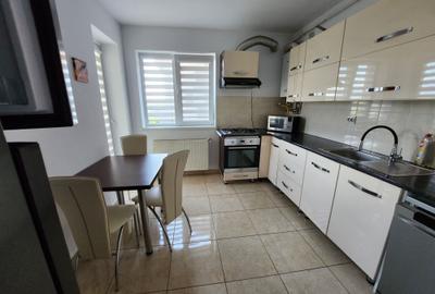Apartament cu 2 camere semidecomandat în Sânpetru