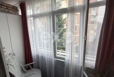 Apartament cu 2 camere decomandat, mobilat în Micro 6
